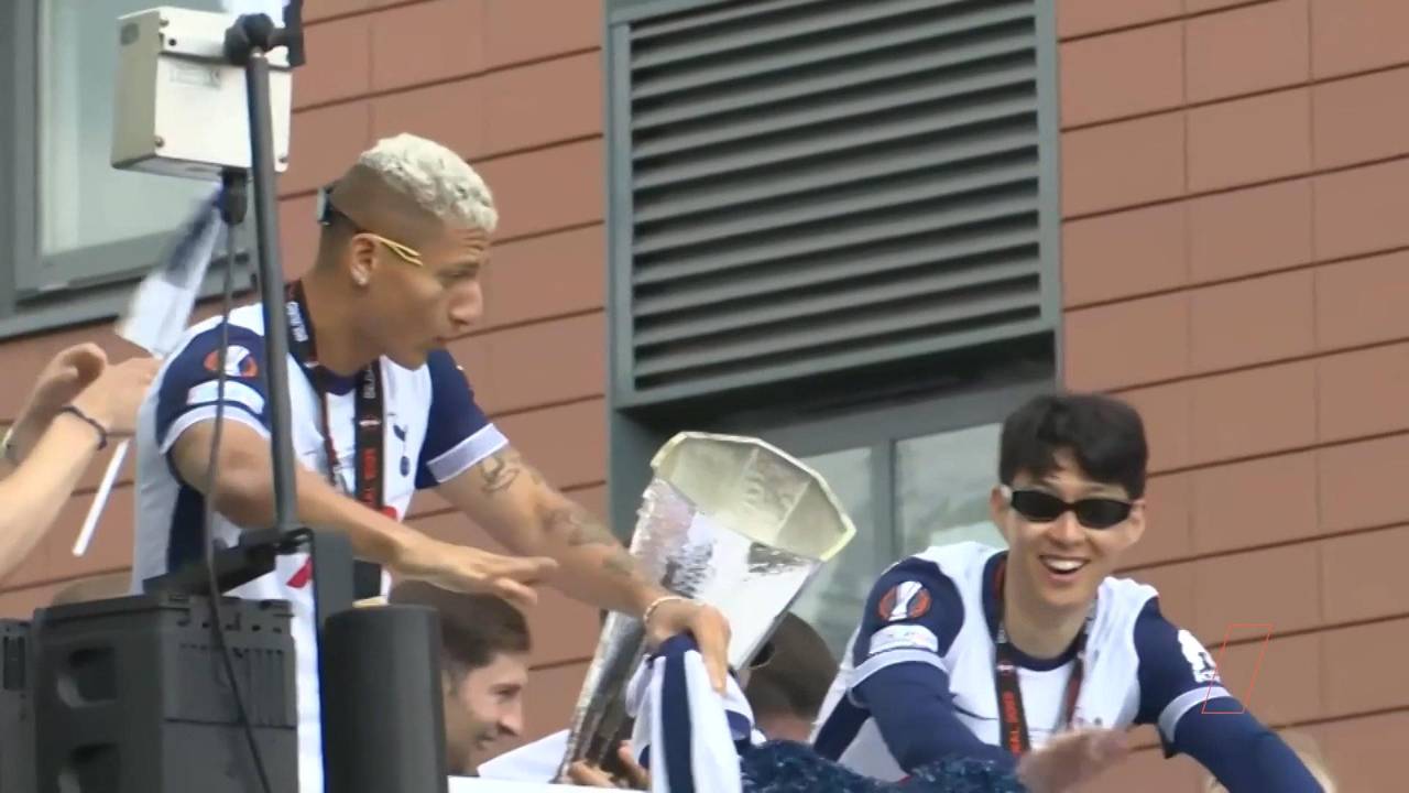 17 Jahre gewartet: So feiert London das Ende der Titelflaute