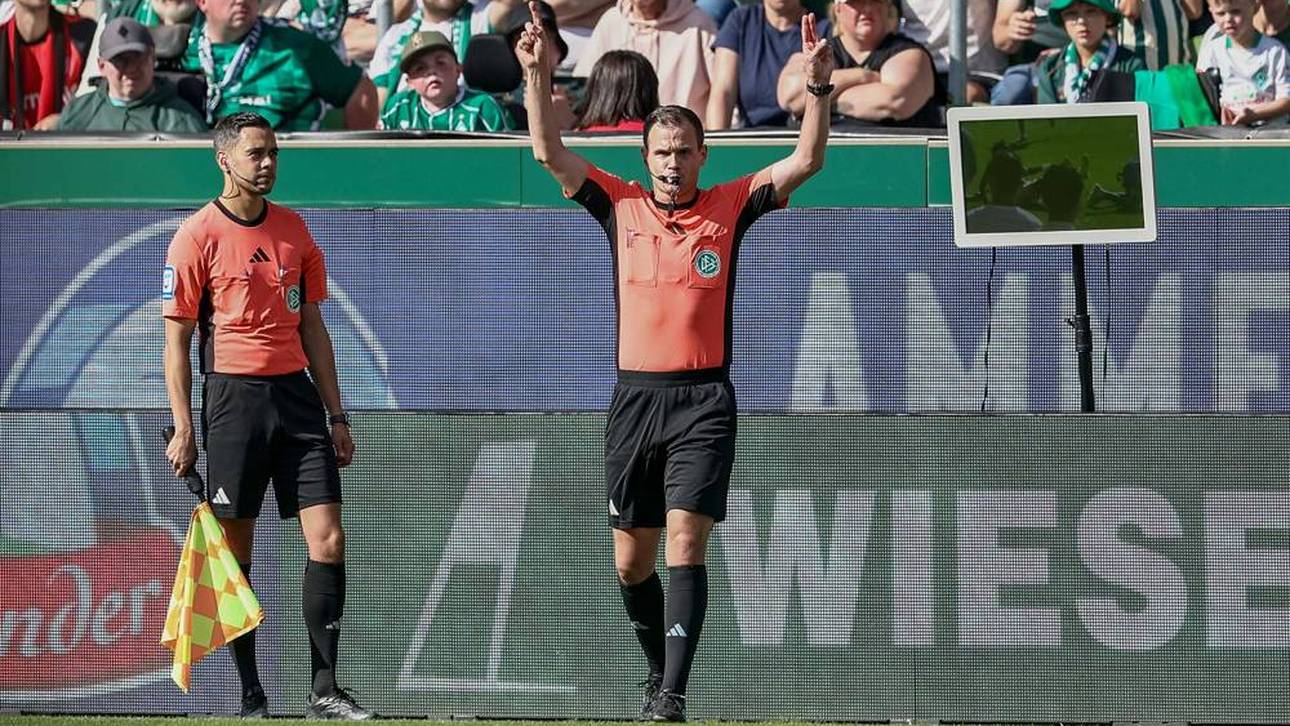 Schiedsrichter Robin Braun war bei seiner Ansage im Spiel Werder vs. Bayer nicht zu hören