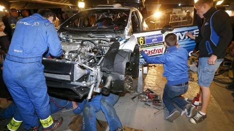 Die M-Sport-Mechaniker brauchten für die Reparatur des Autos drei Stunden