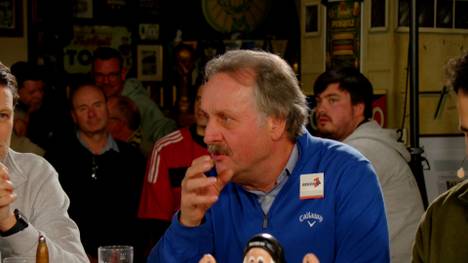 Bayer Leverkusen gerät bei Olympiakos Piräus früh in Rückstand. Der Eckball bringt SPORT1-Experte Peter Neururer im Fantalk in Rage.