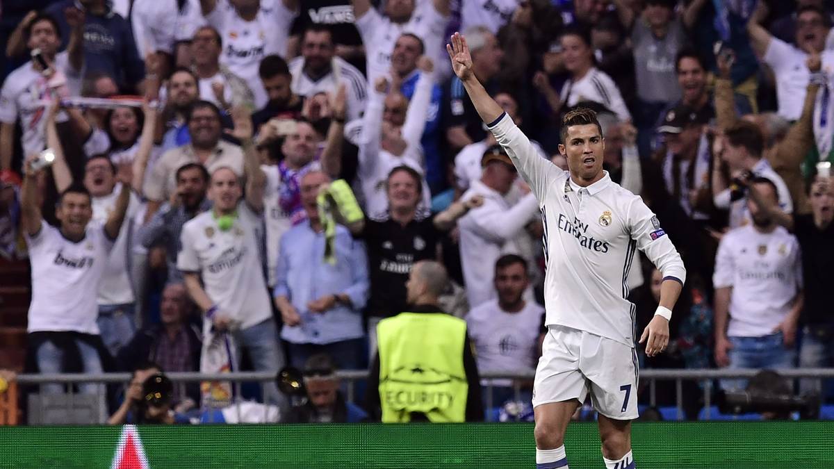 CRISTIANO RONALDO: Weltklasse. Perfekt. Entscheidend. Der Weltfußballer präsentierte sich vor dem Tor eiskalt und erzielte alle drei Treffer. Arbeitete zudem auch nach hinten. SPORT1-Note: 1