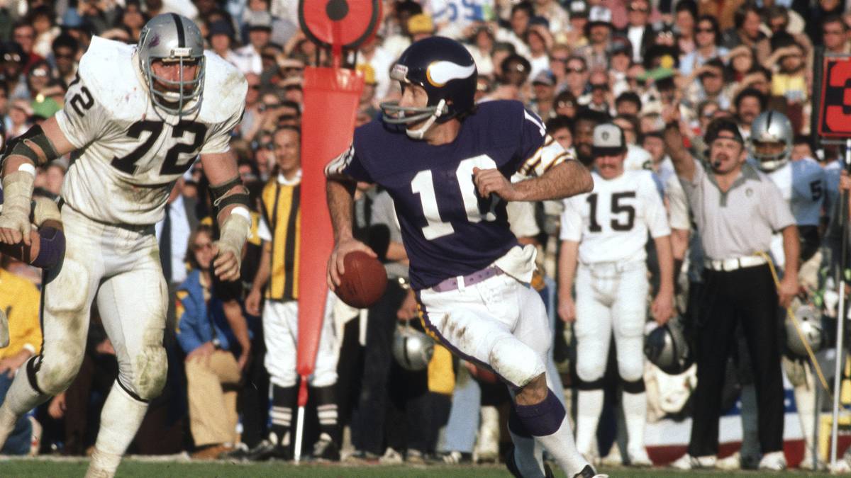 Rang 12 - FRAN TARKENTON (Minnesota Vikings, New York Giants, 47.003 Passing Yards)
