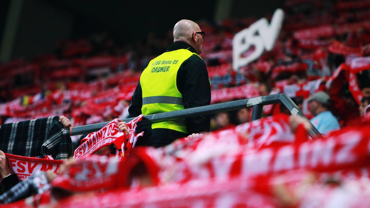 DFB bestraft Mainz für Pyro
