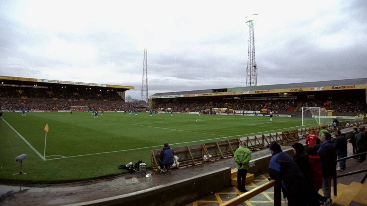 Der Boothferry Park war von 1946 bis 2002 die Heimat von Hull City A.F.C. Mit 15.160 Plätzen zählt es zu den kleinsten Stadien in England im Profibereich. Die Rekordkulisse von 55.000 Zuschauern wurde 1949 im FA-Cup gegen Manchester United aufgestellt
