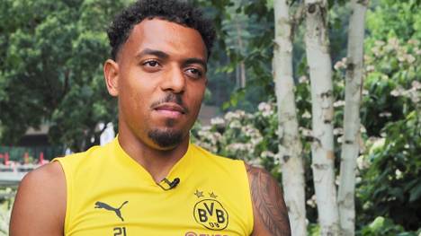 Donyell Malen geht in seine zweite Saison mit dem BVB. Seine erste Saison war eher durchwachsen, jetzt will der Niederländer aber endgültig durchstarten. 