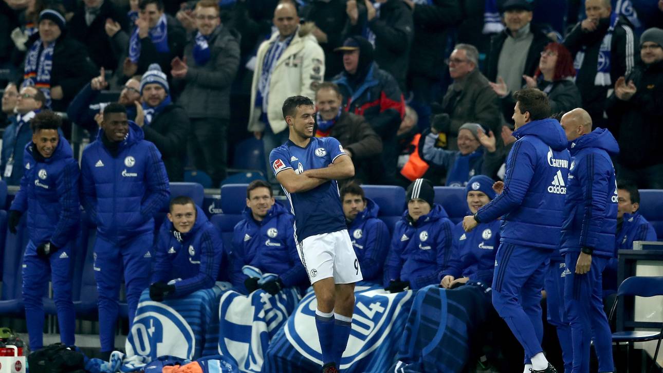 Schalke schießt sich auf Platz zwei