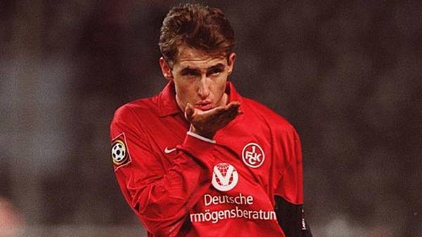 MIROSLAV KLOSE: Vor seinem großen Durchbruch kickt Miroslav Klose in der vierten Liga bei Homburg. 1999 wechselt er zum 1. FC Kaiserslautern, wo seine Karriere Fahrt aufnimmt. 2014 krönt er sie mit dem WM-Titel