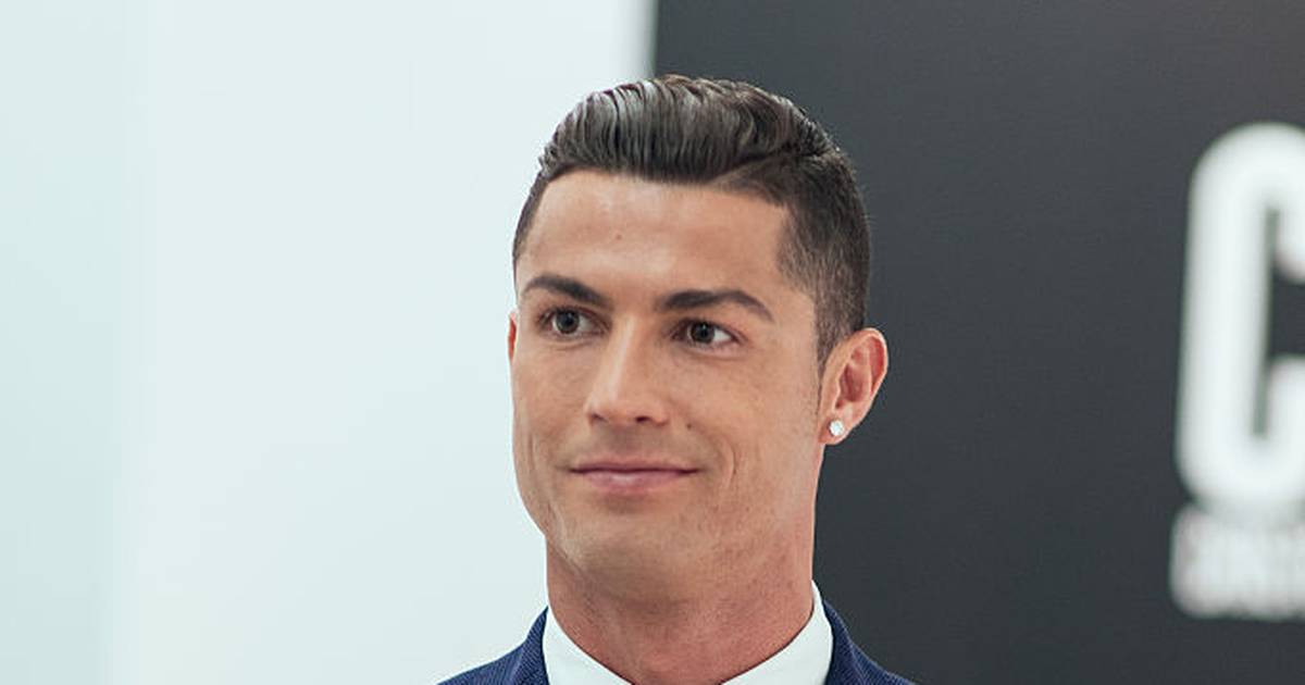 Сколько лет роналду в 2024. Cristiano Ronaldo 2023 look повседневный. CR Ronaldo 2024. Ronaldo 2024 Instagram with him Birthday.