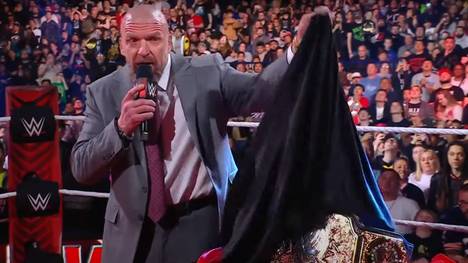 Triple H enthüllte bei RAW den neuen WWE World Title