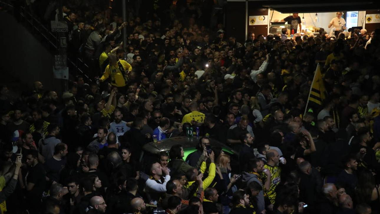 Fan erstochen! Spiel verschoben