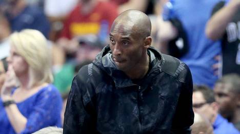 Kobe Bryant mischt sich unter die Duke-Fans