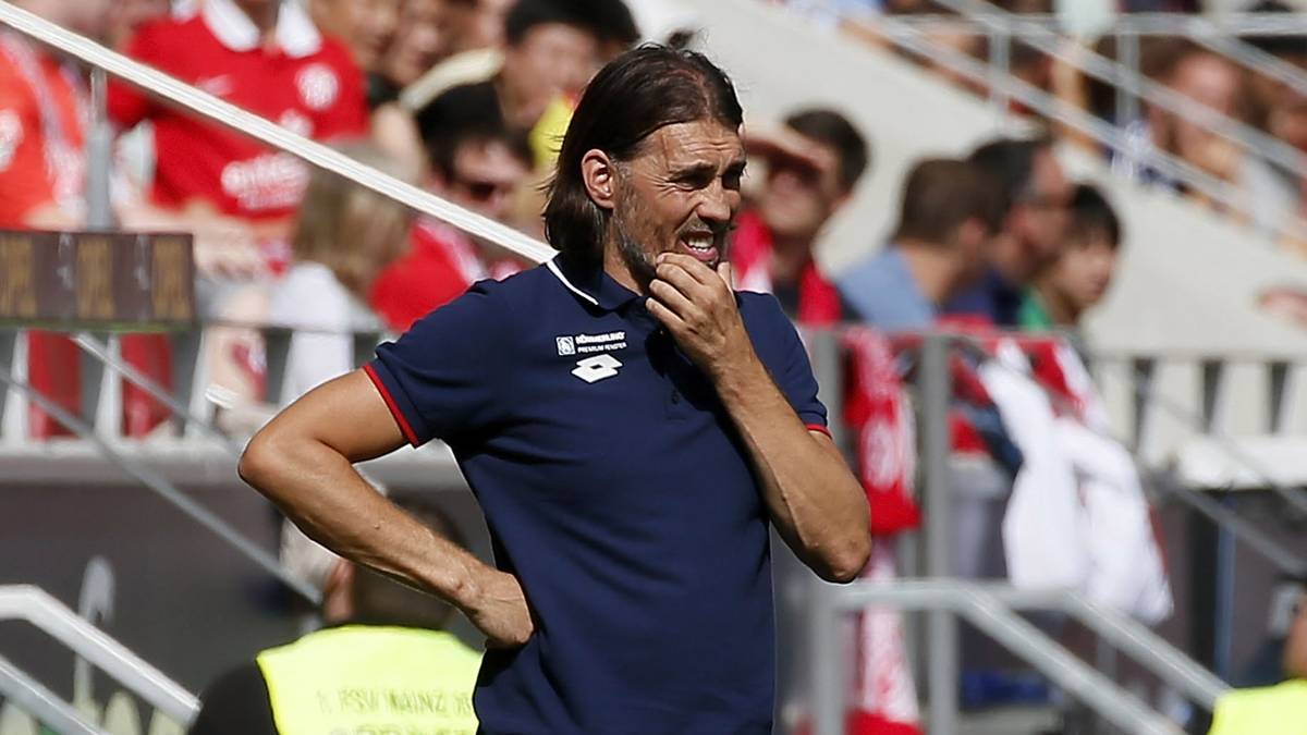 05-Trainer Martin Schmidt sieht viel Verbesserungsbedarf bei seinen Mannen