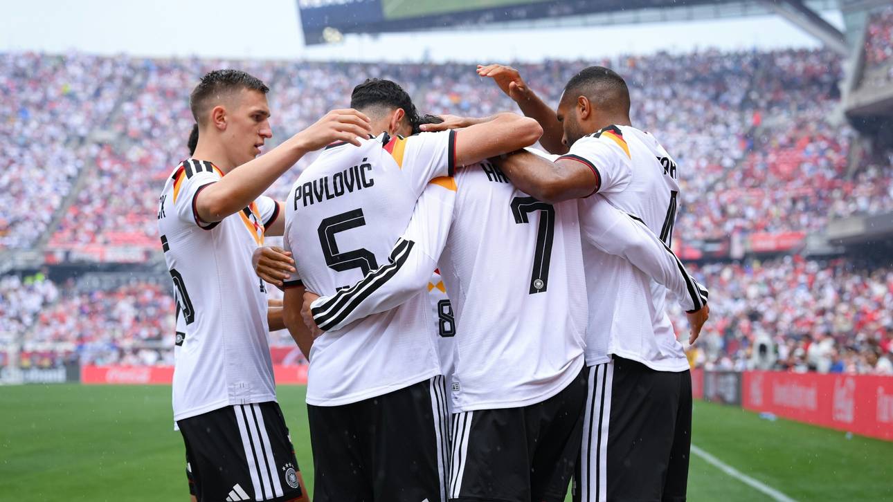 DFB-Elf jubelt bei WM zu „Major Tom“