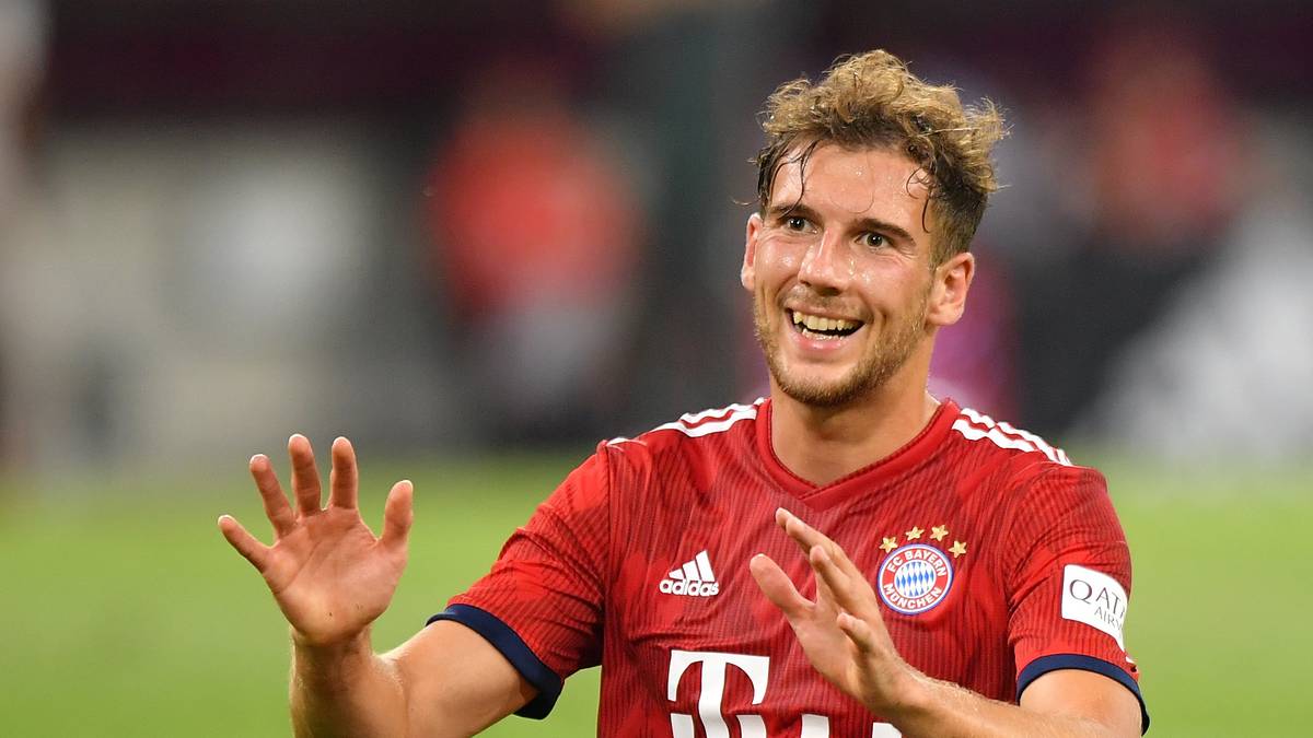 LEON GORETZKA: Gab gegen Manchester sein Debüt. Spielte ordentlich. Im Trainingslager stieg seine Leistungs-Kurve mit jeder Einheit an. Auf dem Platz sehr leise, dafür mit viel Drang zum Tor. Kovac plant ihn vorerst als Achter ein. Supercup-Form: 75 Prozent