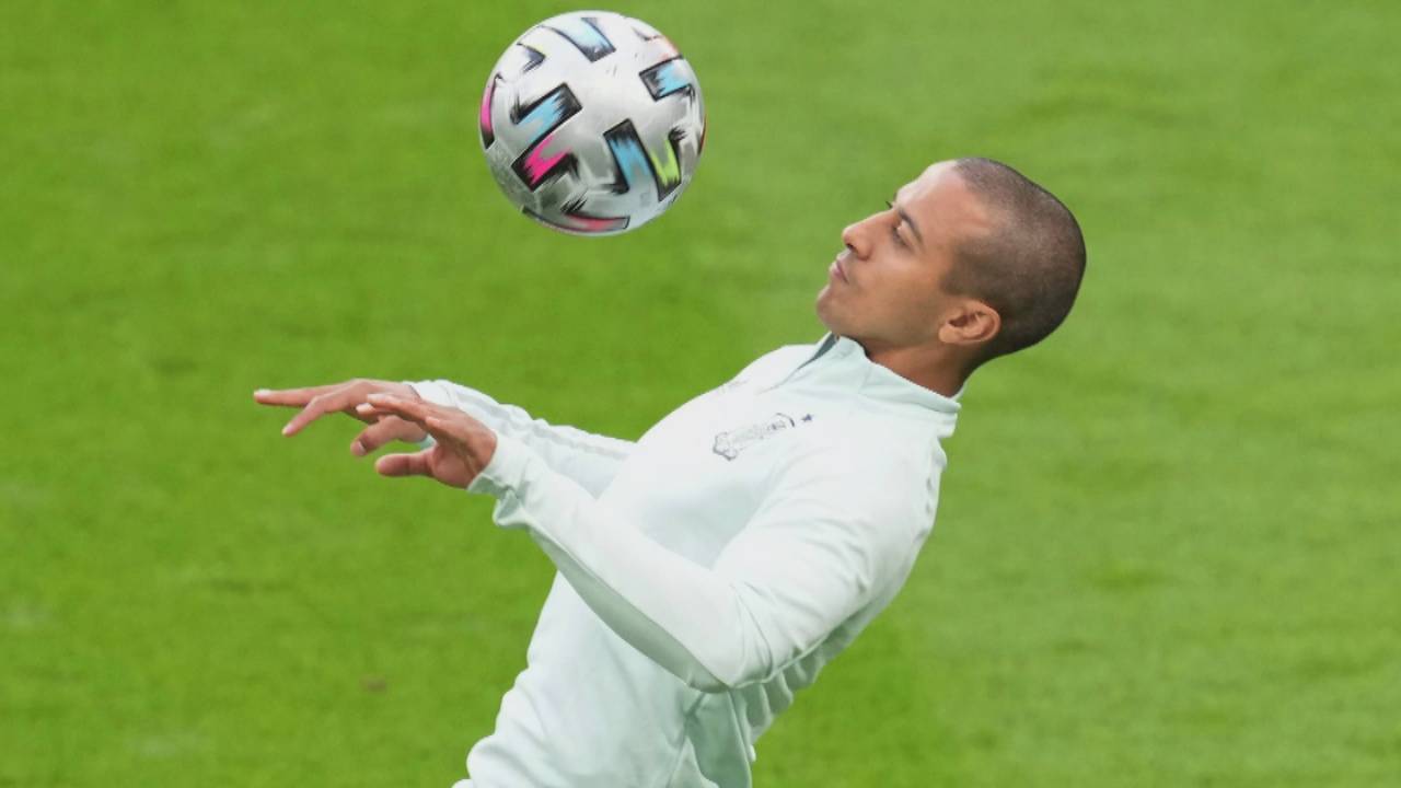 Newsflash: Thiago wollte lieber zu Manchester United als zum FC Bayern