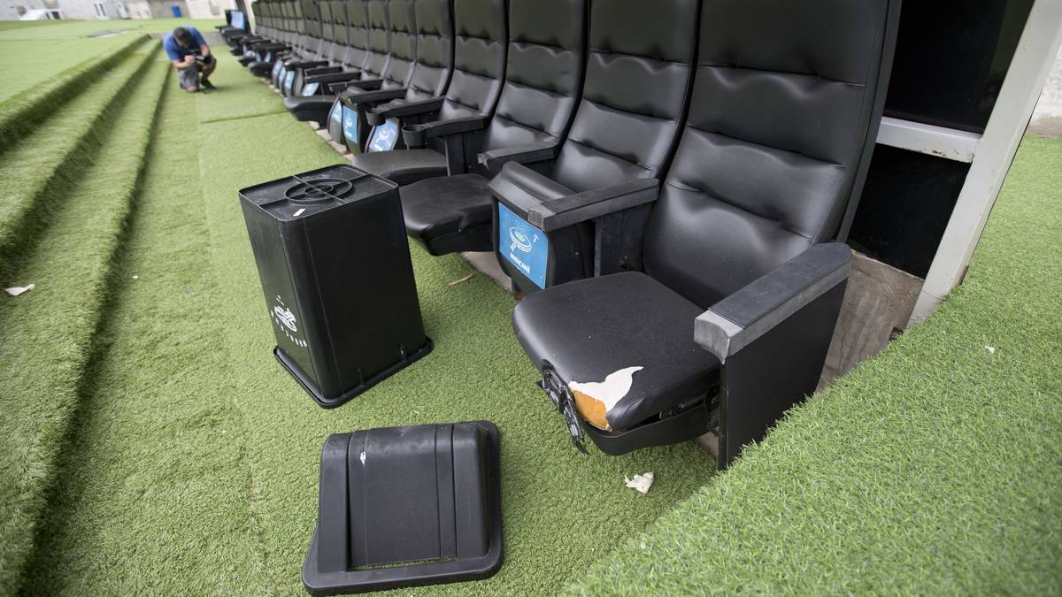 Ein Wahnsinn: Die Instandsetzung des verwahrlosten Stadions soll nun umgerechnet wieder mindestens sechs Millionen Euro verschlingen 