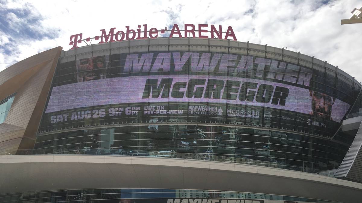 Stattfinden wird der Fight in der T-Mobile Arena, die erst im April 2016 eröffnet wurde