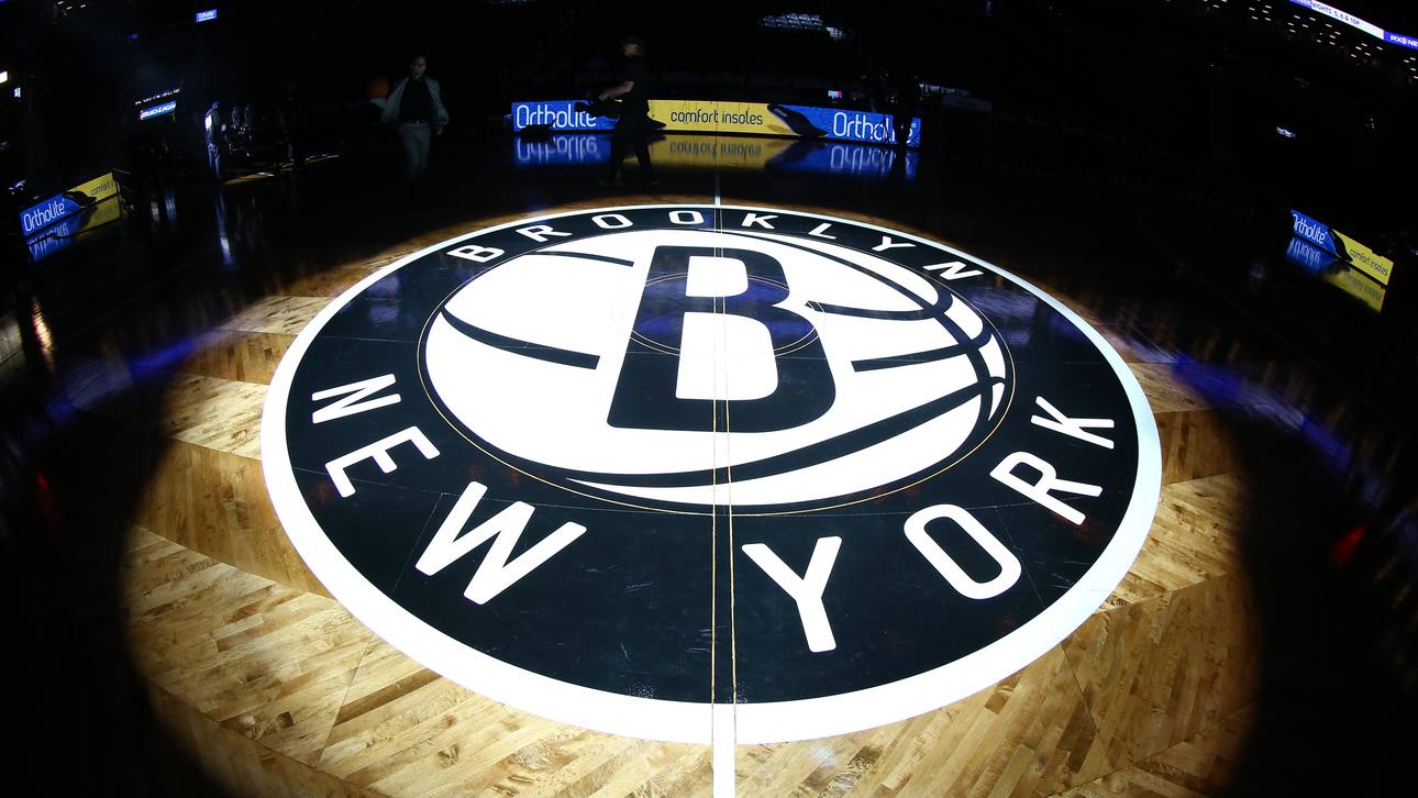 Gurken-Wurf sorgt für Unterbrechung