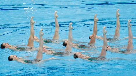 In Paris dürfen Männer im Synchronschwimmen starten
