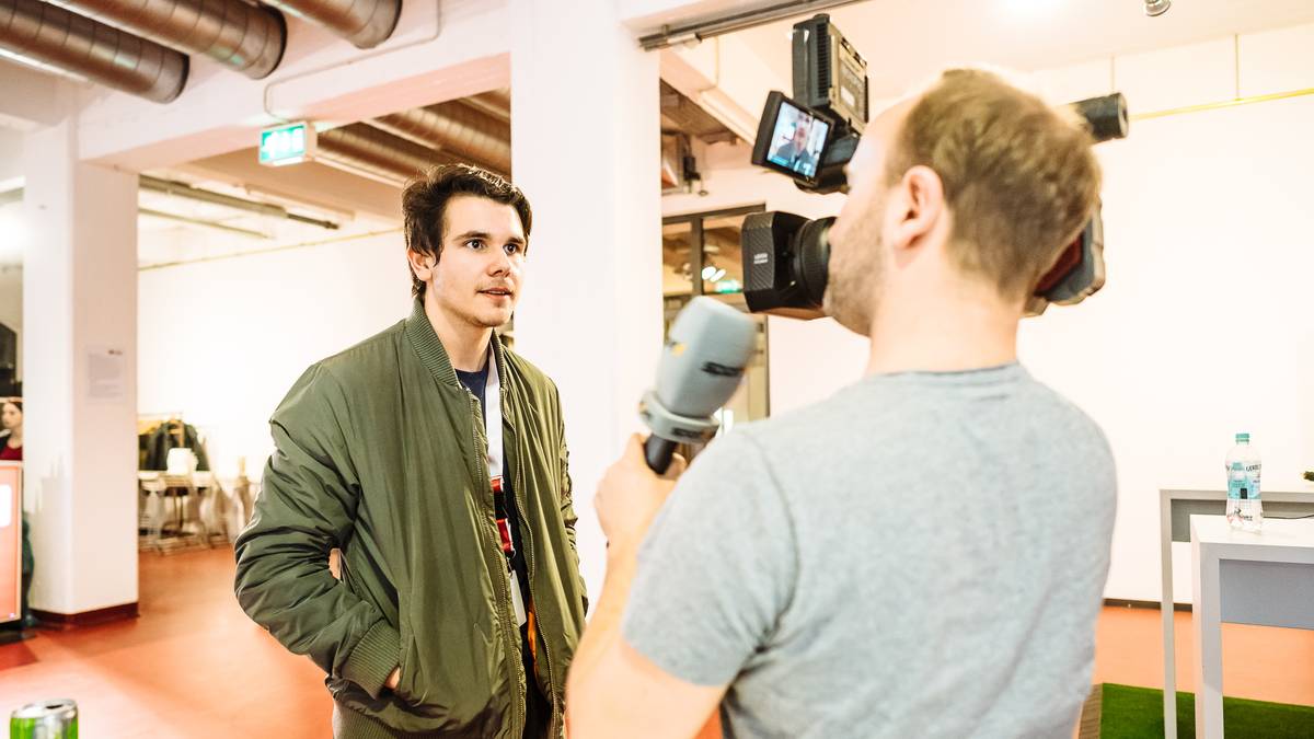 Im Anschluss gab Daniel Fink noch ein Interview.