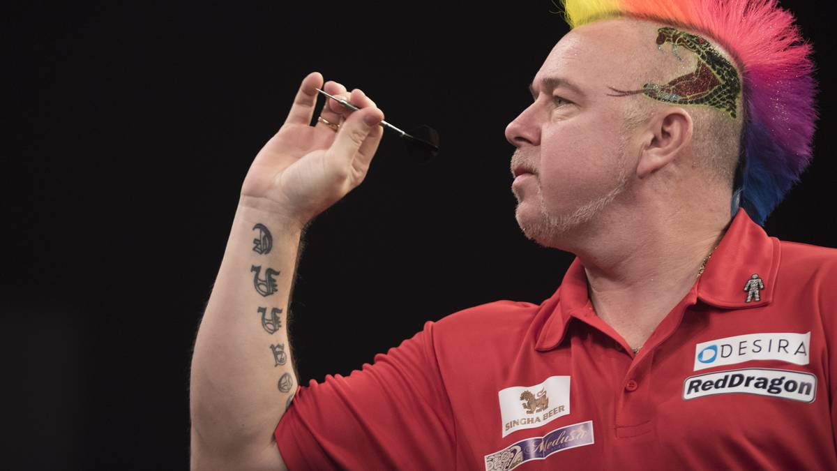 PLATZ 2 - Peter Wright (Schottland): Der Schotte ist reif für seinen ersten großen Titel. Wright stand bereits 2014 im Finale gegen van Gerwen. "Snakebite" ist gut in Form und befindet sich in der vermeintlich leichteren unteren Tableau-Hälfte