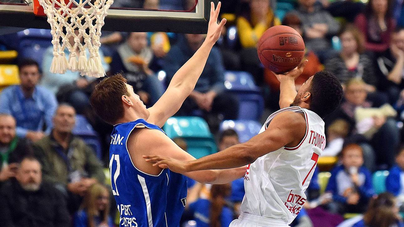 Bamberg bleibt ALBA auf den Fersen