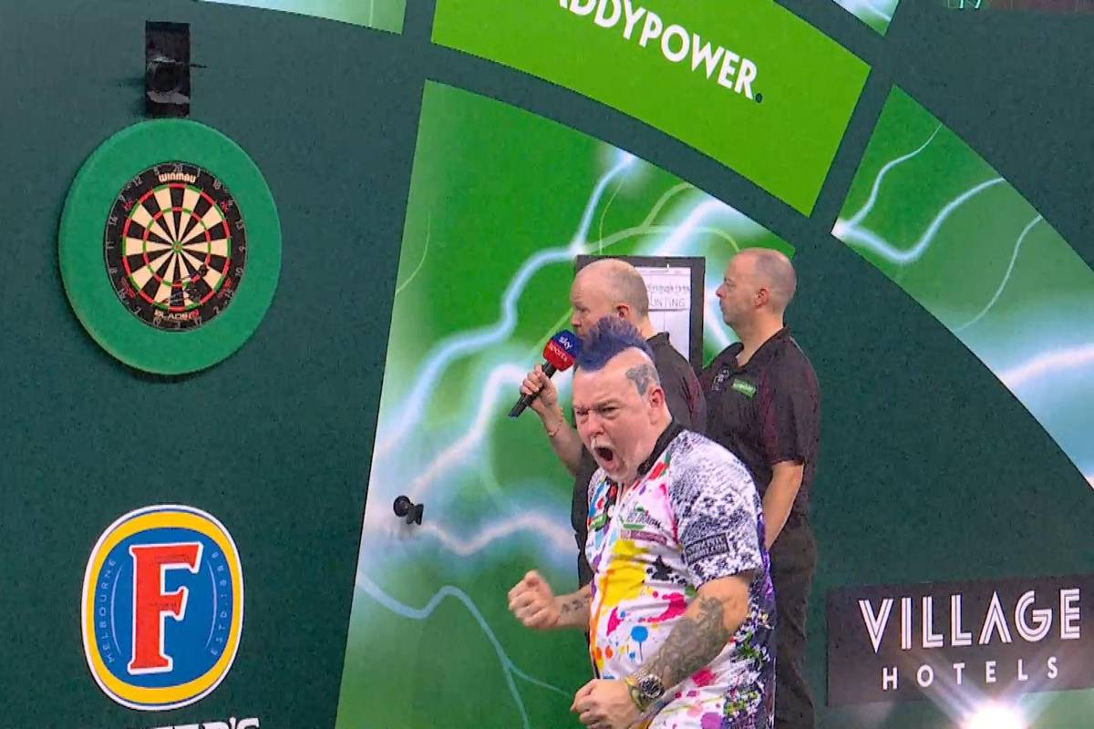 Peter Wright muss im Viertelfinal der Darts-WM das Aus gegen Stephen Bunting hinnehmen. Den sechsten Satz gewinnt er aber mit einem ganz starken Finish - das lässt die SPORT1-Kommentatoren ausflippen.