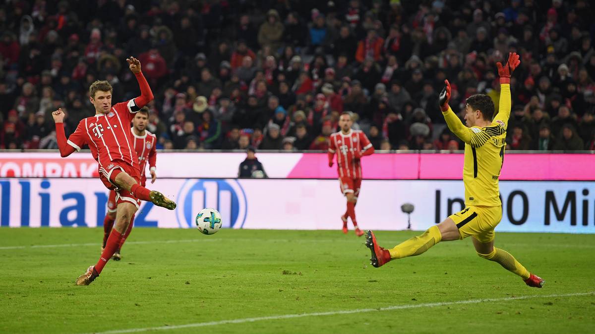 84. Minute: Müller macht den Sack zu! James lupft den Ball 20 Meter vor dem Tor in den 16er direkt in den Lauf von Müller. Der nimmt den Ball direkt und schiebt ihn Pavlenka aus sieben Metern durch die Beine zum 4:2