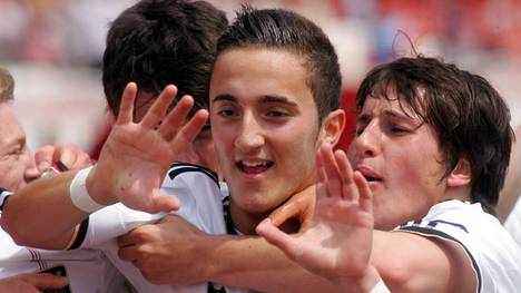 Samed Yesil im Mai 2011 jubelt mit der deutschen U17