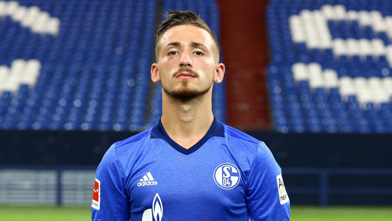 Schalke legt Avdijaj Wechsel nahe