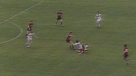 8. Juni 1991: Eintracht Frankfurt spielt unentschieden gegen St. Pauli. Das Besondere: Es ist die 602. und damit letzte Partie für Rekordspieler Karl-Heinz "Charly" Körbel.
