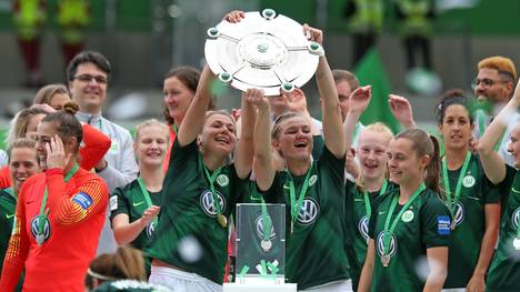 VfL Wolfsburg v Turbine Potsdam - Allianz Frauen-Bundesliga