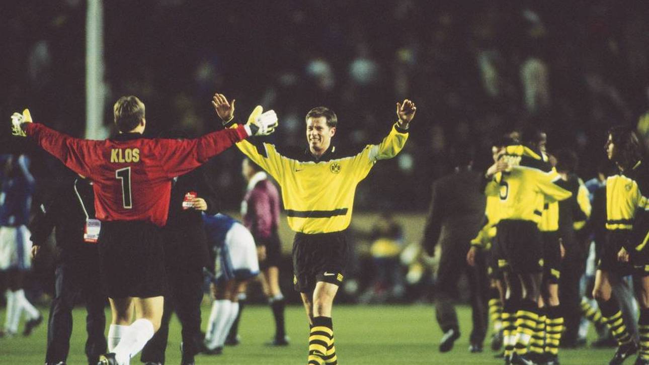  Stefan Klos und Stefan Reuter fallen sich jubelnd in die Arme