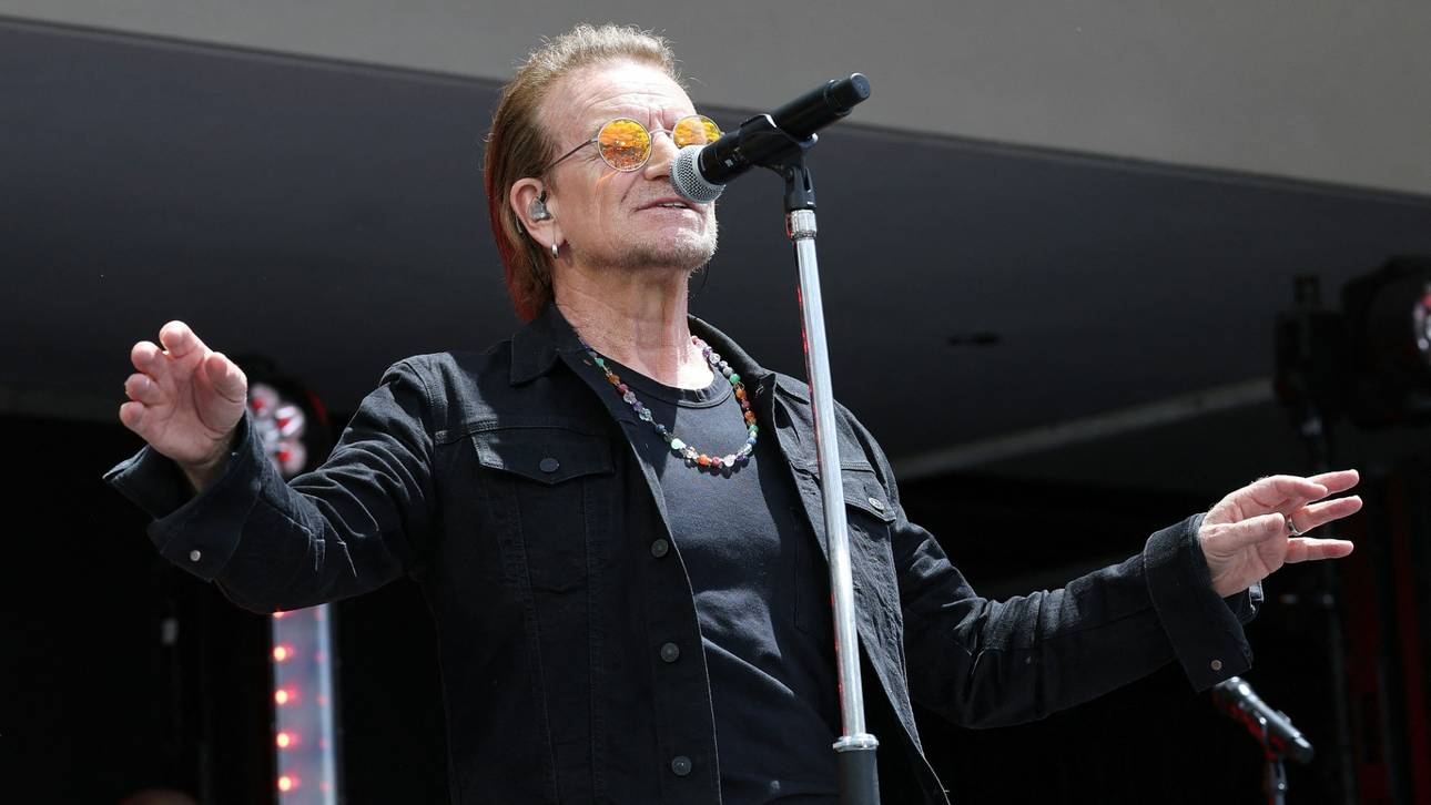 Erstes „Thanksgiving-Eve-Spiel“: Halbzeitshow mit U2
