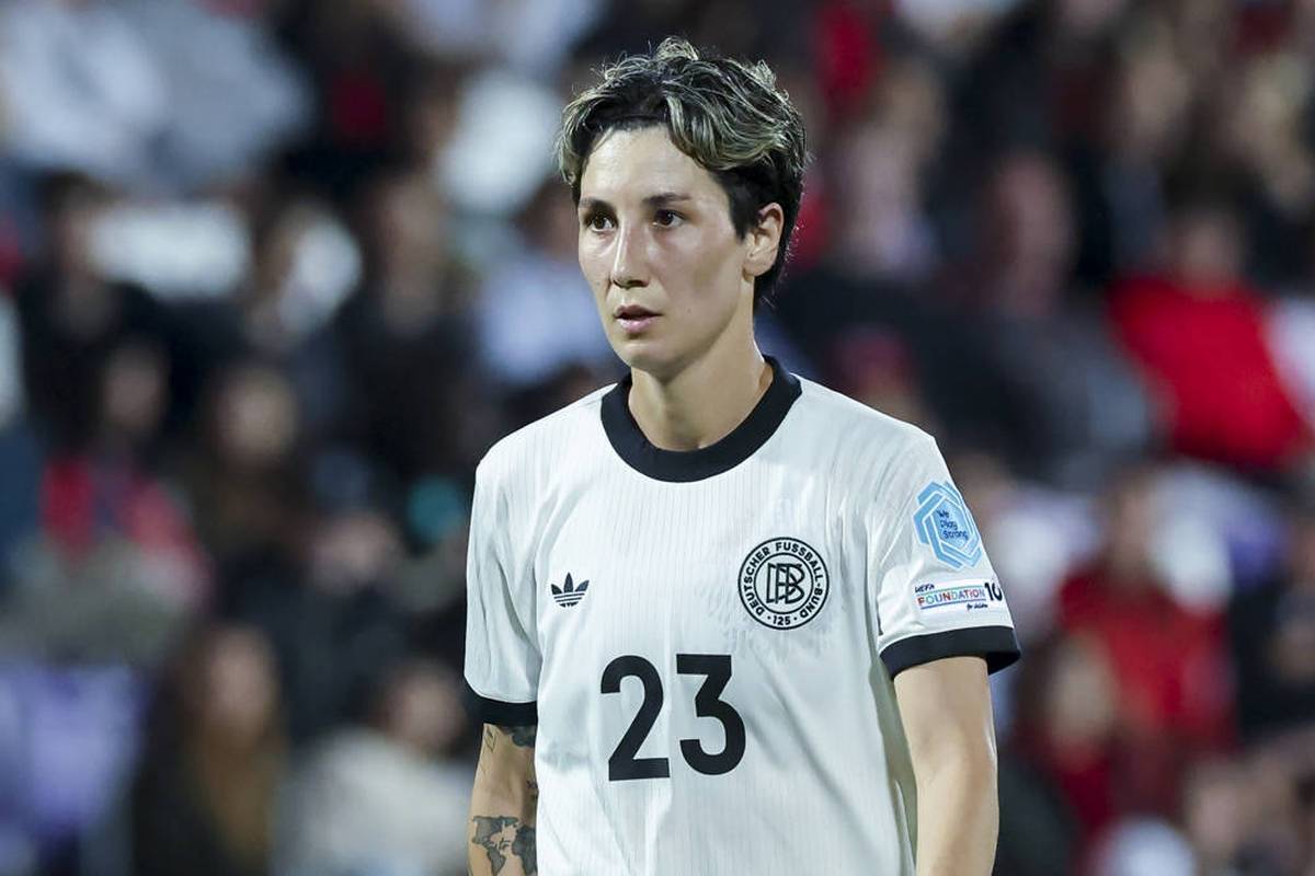 Nach Nominierung "auf Abruf": DFB-Star tritt zurück
