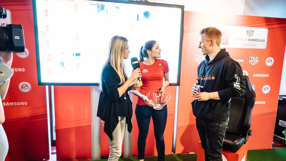 Maurice Pleugner von Team Planetkey Dynamics stellte sich den Fragen der Reporter.