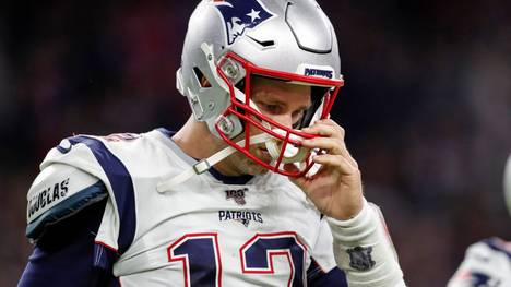 HOUSTON, TX - DECEMBER 01:  Tom Brady #12 of the New England Patriots reacts after an incomplete pass in the fourth quarter against the Houston Texans at NRG Stadium on December 1, 2019 in Houston, Texas.  (Photo by Tim Warner/Getty Images)