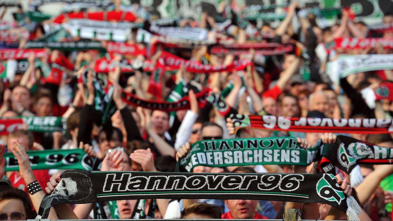 Hannover-Fans verwüsten Zug