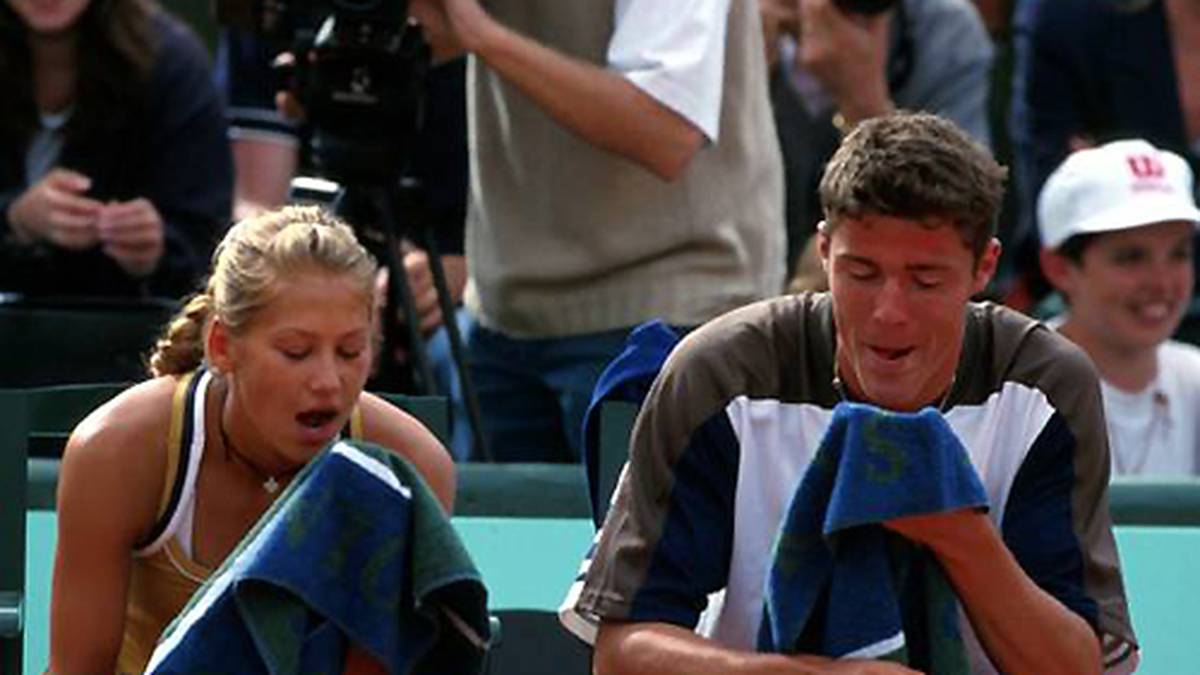 Die frühere Tennis-Schönheit Anna Kournikowa kennt Safin bereits seit seiner Kindheit. Gemeinsam trainierten sie in der Moskauer Tennisschule von Safins Vater
