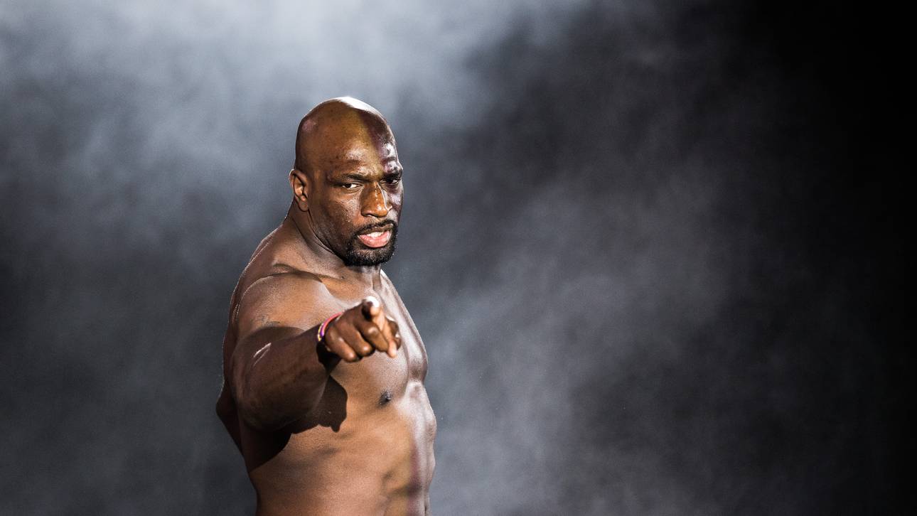 Auch WWE-Star Titus O'Neil vermisst bei Hulk Hogan echte Reue