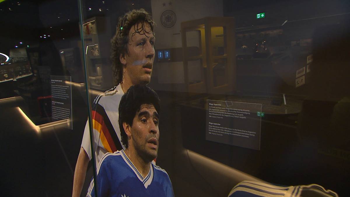 Nach dem Tod von Diego Maradona spricht Weltmeister Guido Buchwald über seine Begegnung mit der Fußball-Ikone und erklärt im Fantalk, wie er den Star damals aus dem Spiel nahm.