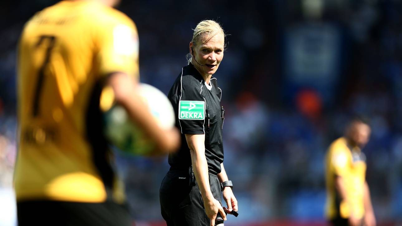 Steinhaus gibt Bundesliga-Debüt