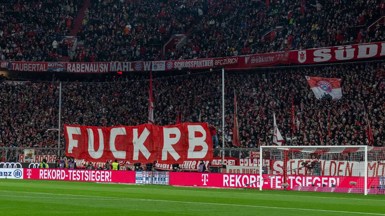 Bayern-Ultras vertreiben RB-Spieler