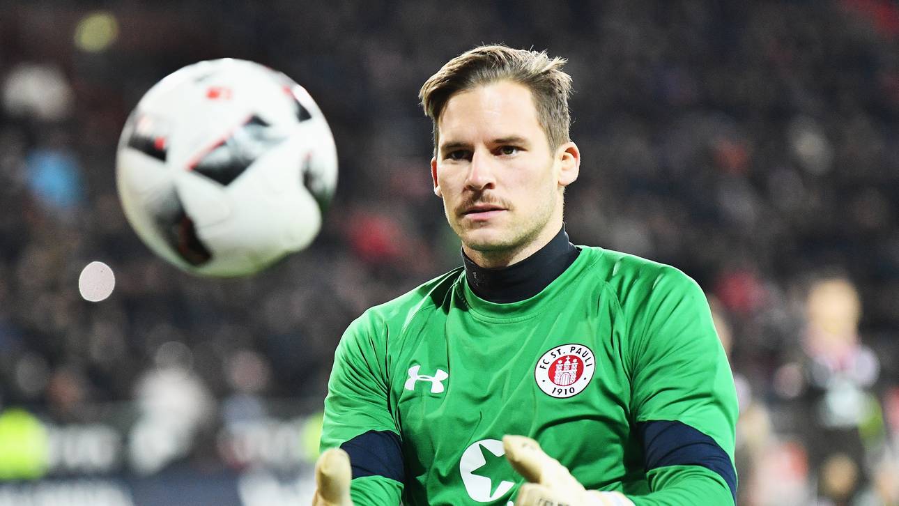 St. Pauli verlängert mit Heerwagen