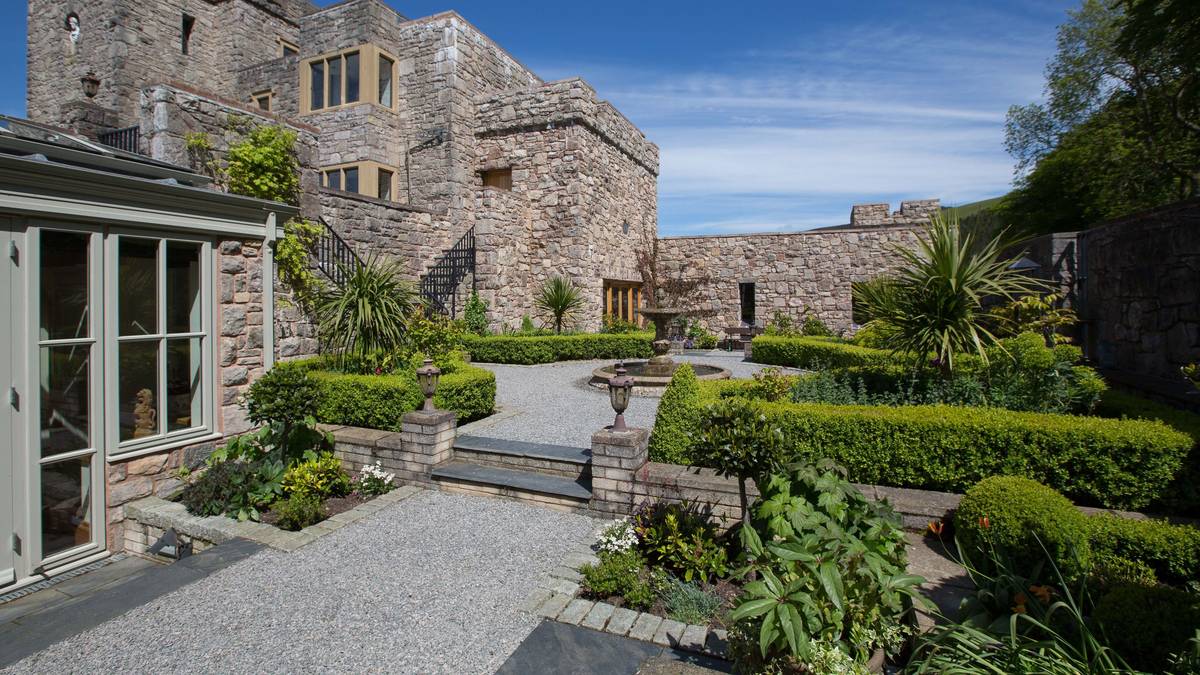 Eine Baugenehmigung für weiteren Luxus, beispielsweise einen Infinity Pool, soll bereits vorliegen