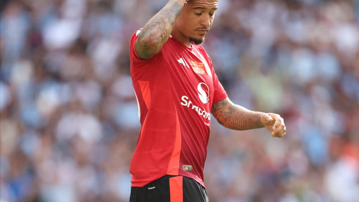 Jadon Sancho (26): Manchester United 