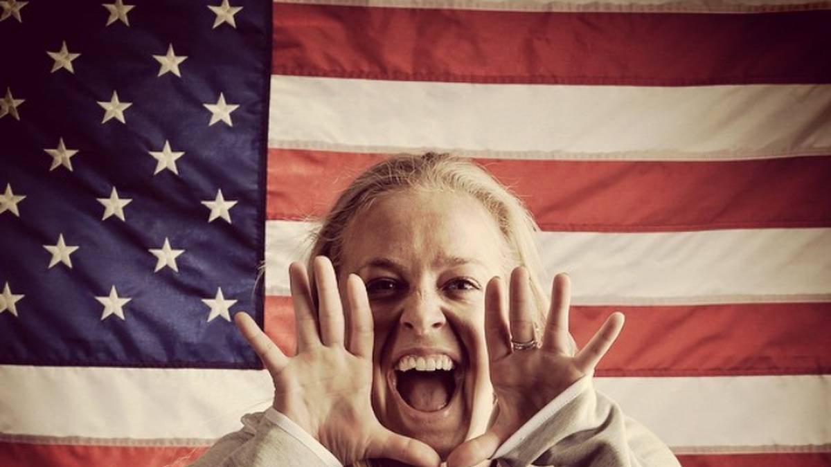 Becky Sauerbrunn (30/86/Abwehr): Spitzname "Brunn". Klingt ja auch einfacher. Gilt als das "Schlachtross" in der Abwehr. Ähnlich wie Annike Krahn bei der Deutschen. Scheut keinen Zweikampf, das muss nicht immer filigran aussehen. Ist sehr erfahren und hat ein tolles Stellungsspiel. Hauptverantwortlich dafür, dass Hope Solo gar nicht so oft gefordert wird