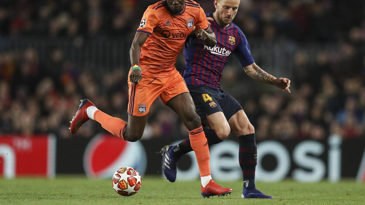 BERTRAND TRAORE: Innerhalb von zwei Jahren hat der Rechtsaußen 29 Tore für Olympique Lyon erzielt. Wirklich gesetzt ist er bei den Franzosen jedoch nicht