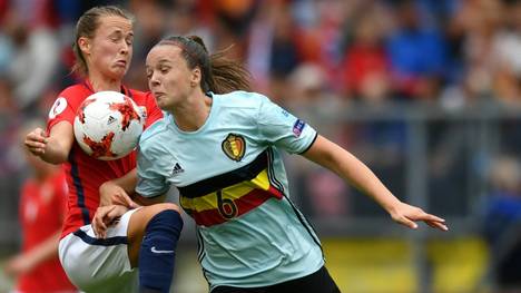 Tine De Caigny (r.) stürmt demnächst in der Bundesliga