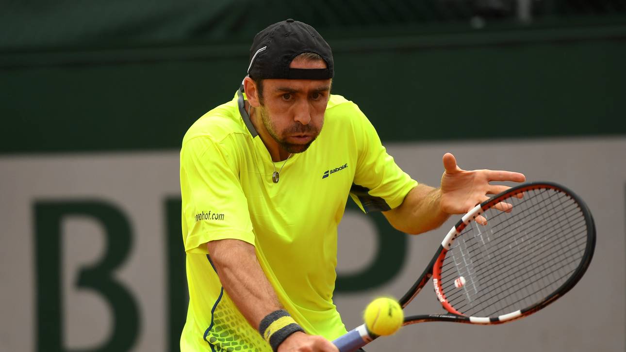 Becker erreicht Achtelfinale in Halle